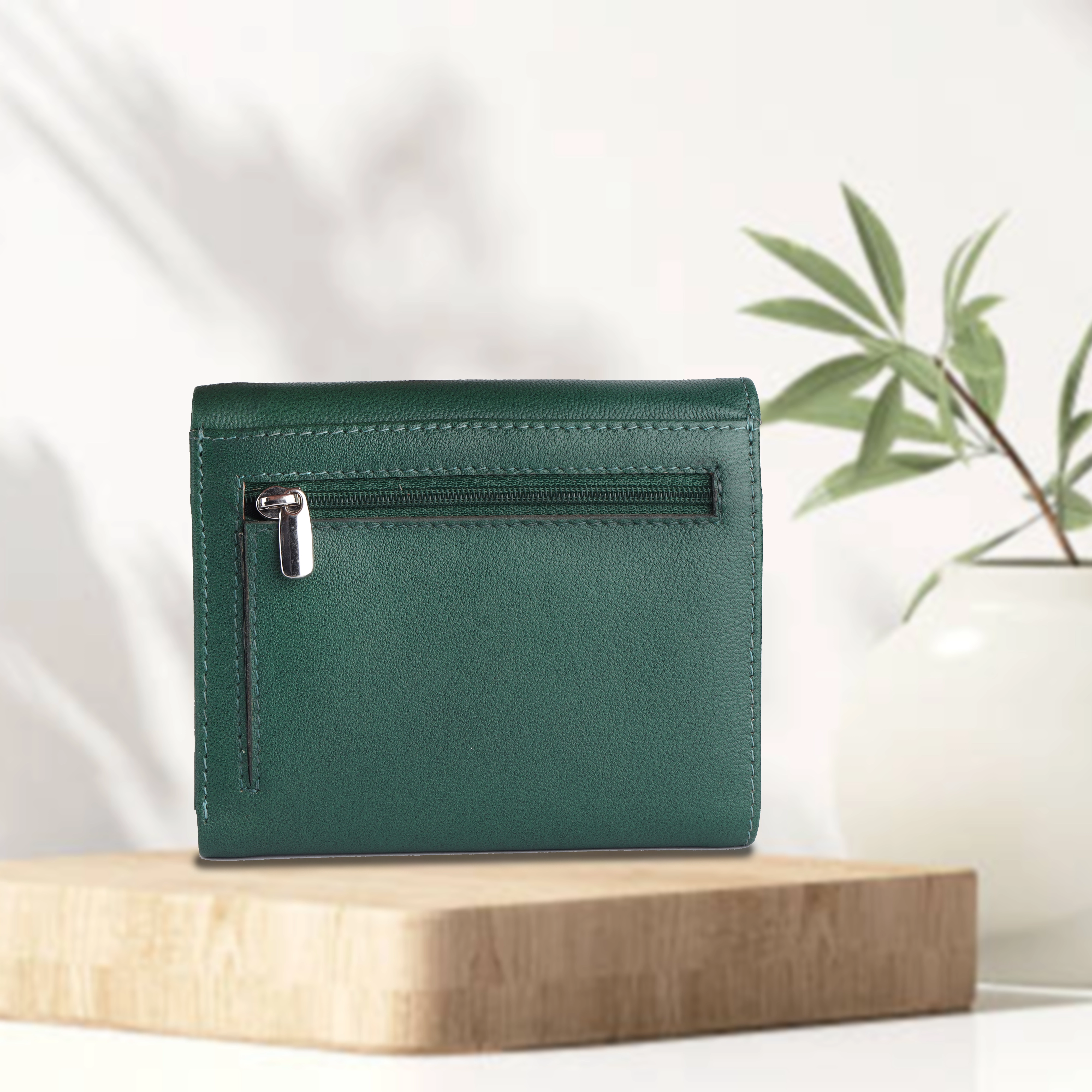 Women's Leather Wallet (Green) image 3